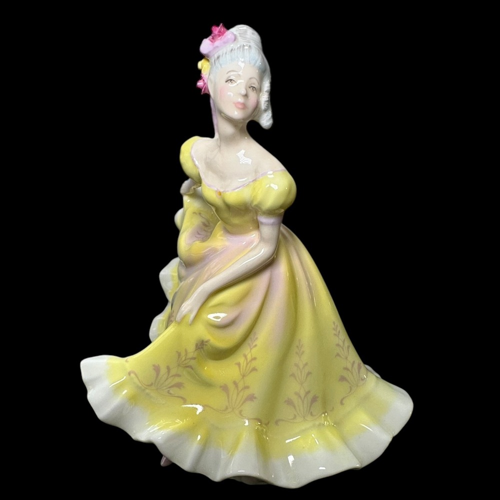 Royal Doulton "NINETTE" Bone China Figurine HN 2379 1970